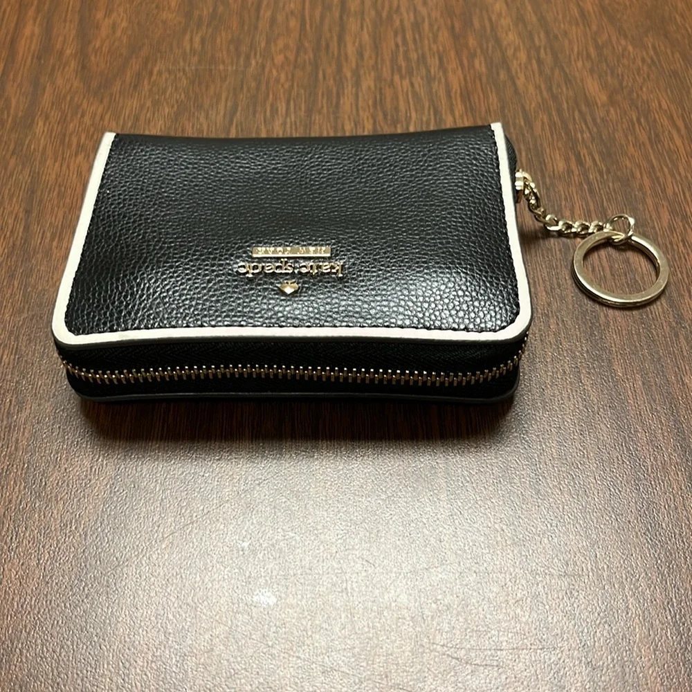 Kate Spade Dani zip up‎ wallet
